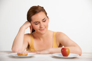 10 Signs That You Have An Unhealthy Relationship With Food